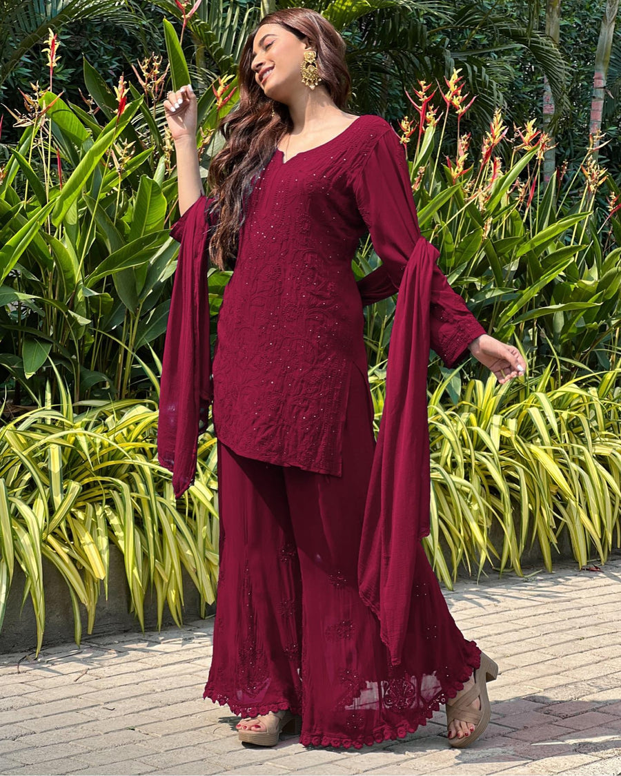 Avneet Kaur Mukaish Patiala Set