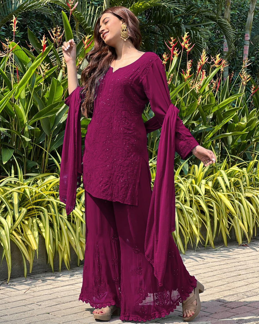 Avneet Kaur Mukaish Patiala Set