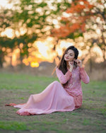 Load image into Gallery viewer, Sitaar Chikankari Mirror Set
