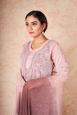 Load image into Gallery viewer, Sitaar Chikankari Mirror Set
