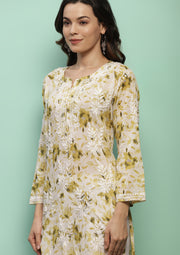 Dilkash Floral Mul-Mul Chikankari Kurti