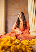 Load image into Gallery viewer, Karishma Kapoor Styled Mukaish Chikankari Chanderi Suit Set